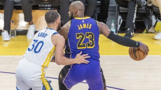 NBA生涯总薪资Top25：詹姆斯5.84亿力压库里 KD第6 东契奇第24