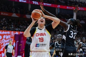 开云体育官方网址-女篮“核武”小试牛刀！张子宇7中5砍11分5板 下半场获提前轮休